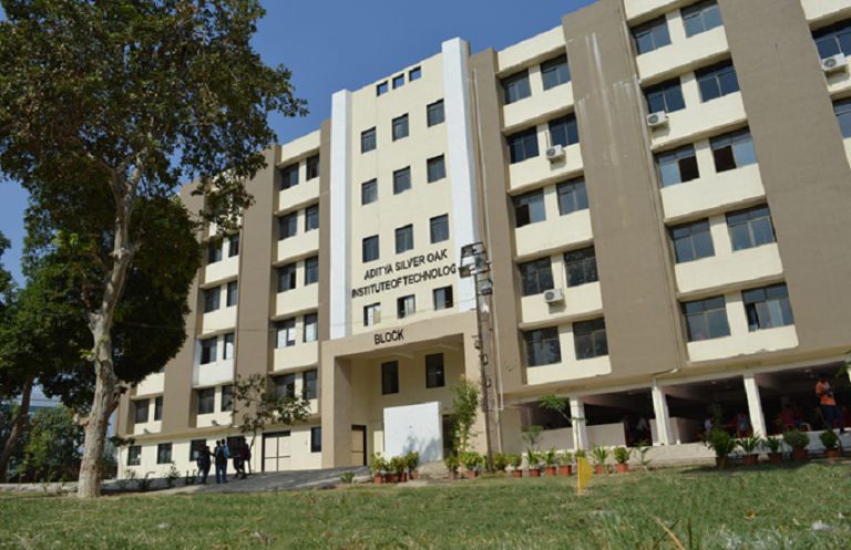 top 8 engineering colleges in Ahmedabad, India