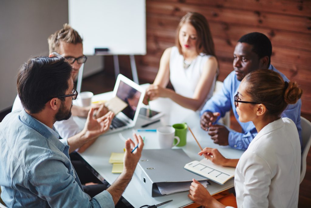 Internship, Work experience, resume, reasons why doing an internship is important, Networking