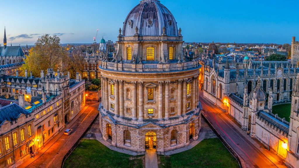 University of Oxford, Top Universities in the World for economics, Study Abroad, Economics courses, Top universities