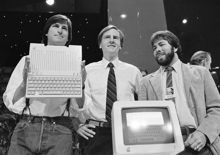 Steve Jobs, History of Apple, apple computer, iPhone, Macintosh, NeXT, Apple II