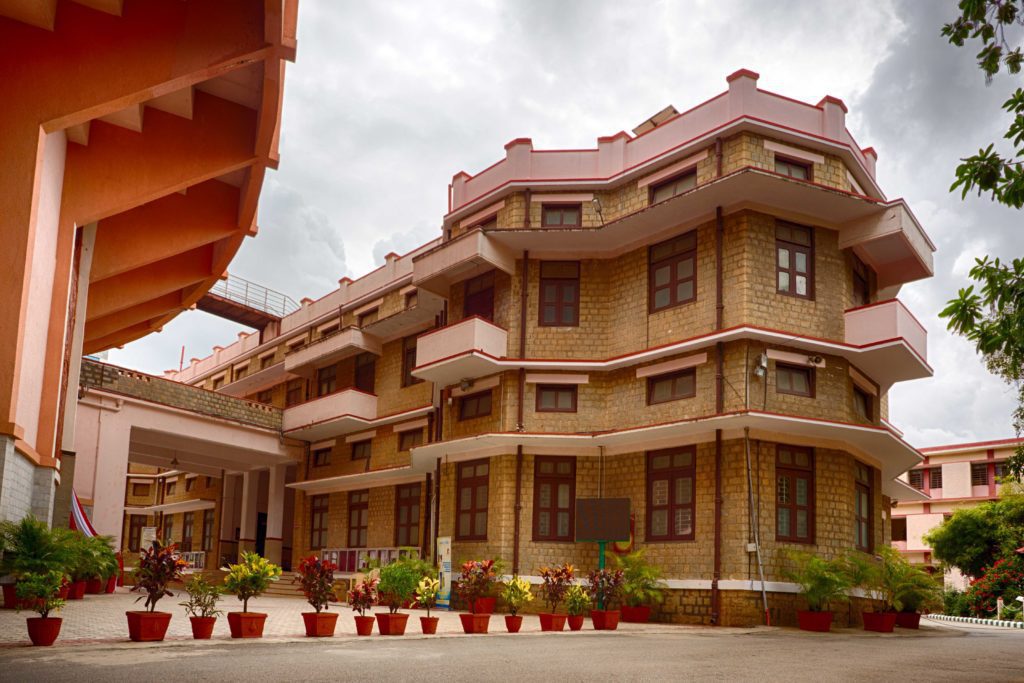 Mount Carmel College, Bengaluru