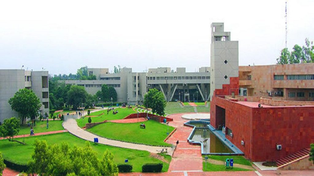 Delhi Technological University2