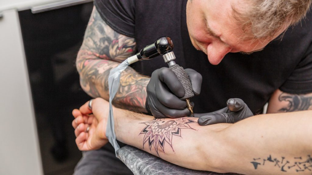 US tattoo artists asked to learn Sanskrit