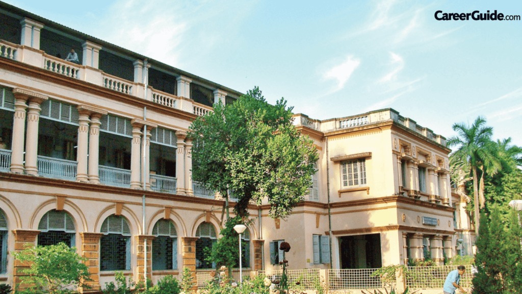 TOP 5 GOVERNMENT COLLEGES IN INDIA