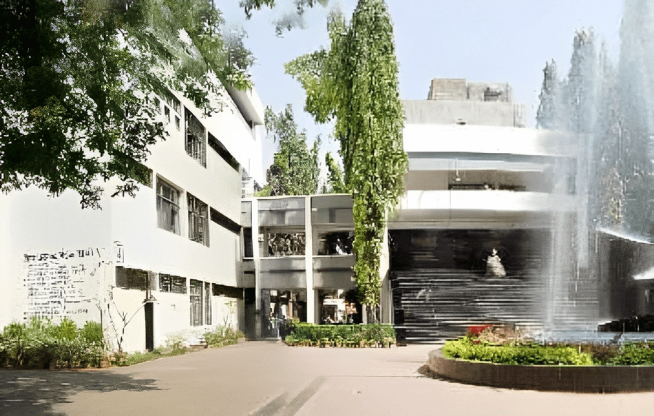 Vidya Prasarak Mandal's K.G. Joshi College of Arts and N.G. Bedekar College of Commerce