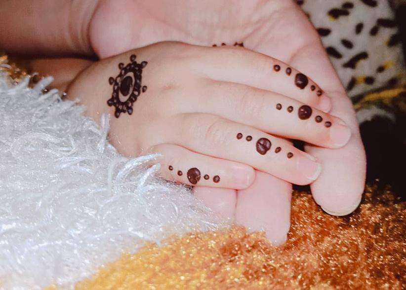 100420 Easy Mehndi Design For Kids 4
